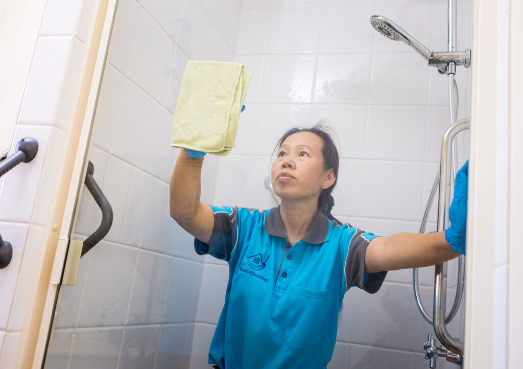 bathroom bond cleaning townsville